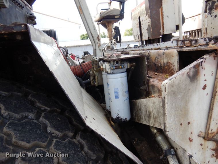 image for item DR0530 2003 Cedarapids CR-552  paver