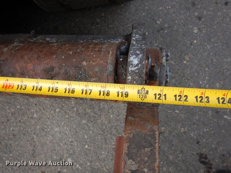 image for item DR0530 2003 Cedarapids CR-552  paver