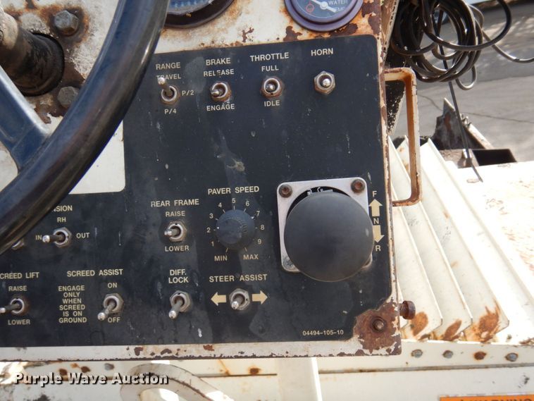 image for item DR0530 2003 Cedarapids CR-552  paver