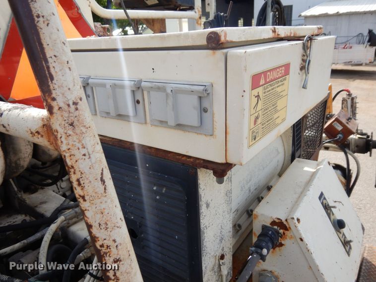 image for item DR0530 2003 Cedarapids CR-552  paver