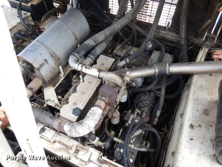 image for item DR0530 2003 Cedarapids CR-552  paver