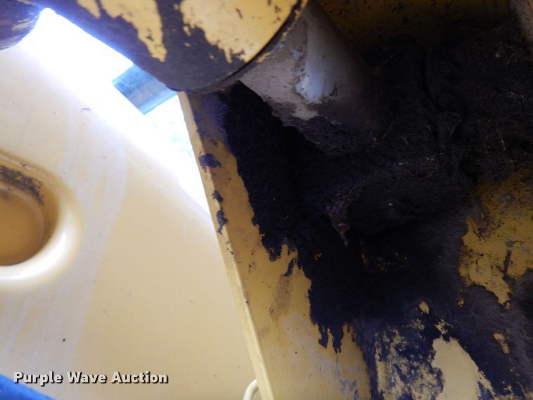 image for item DR0540 2000 John Deere 250  skid steer loader