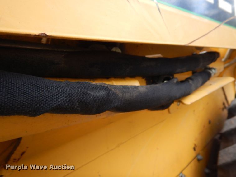 image for item DR0540 2000 John Deere 250  skid steer loader