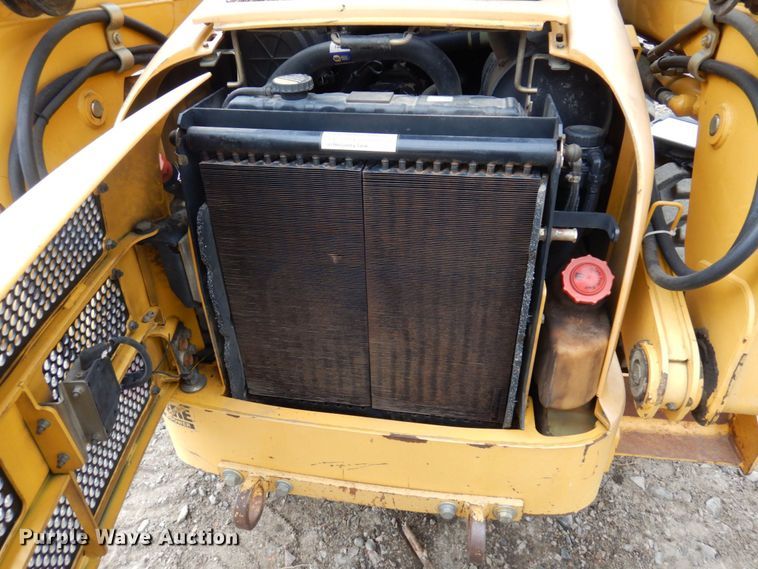 image for item DR0540 2000 John Deere 250  skid steer loader