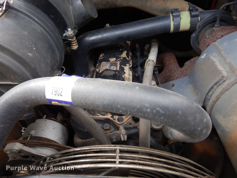 image for item DR0540 2000 John Deere 250  skid steer loader