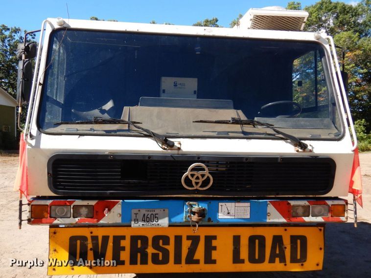 image for item DR0542 1992 Krupp KMK5110  crane