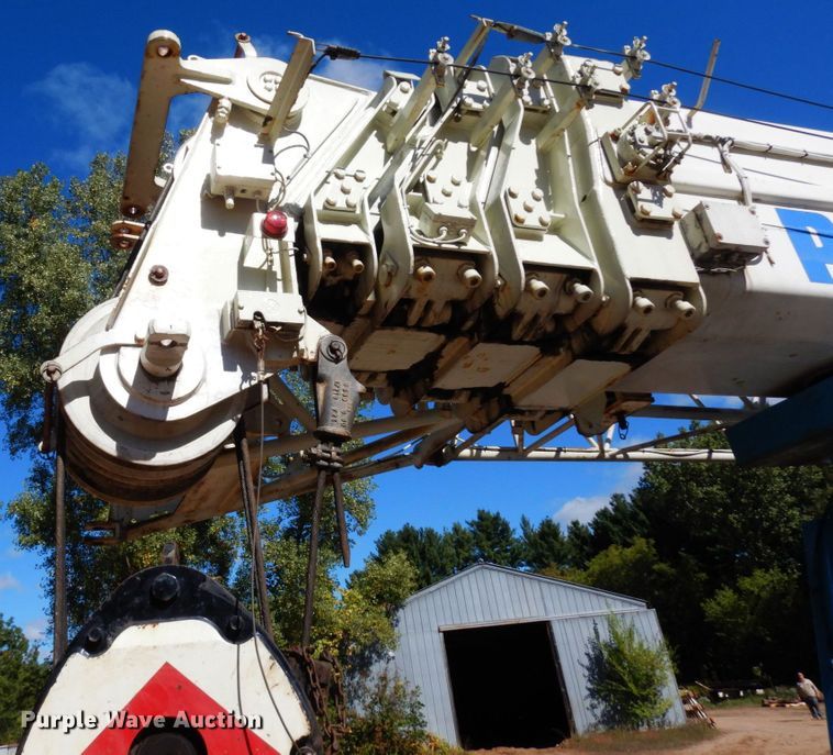 image for item DR0542 1992 Krupp KMK5110  crane