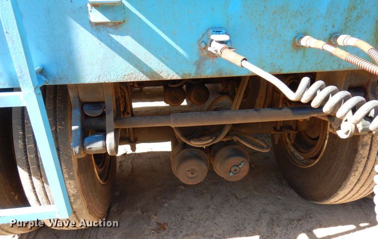 image for item DR0542 1992 Krupp KMK5110  crane