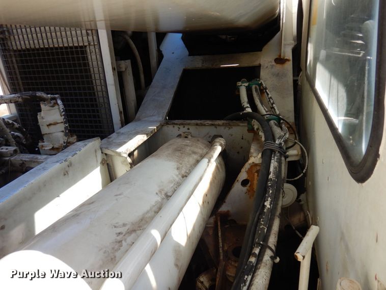 image for item DR0542 1992 Krupp KMK5110  crane