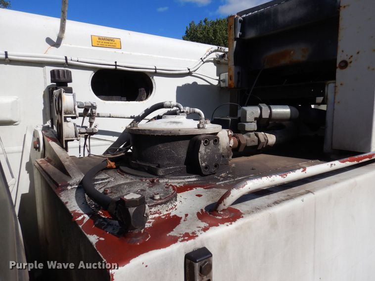 image for item DR0542 1992 Krupp KMK5110  crane