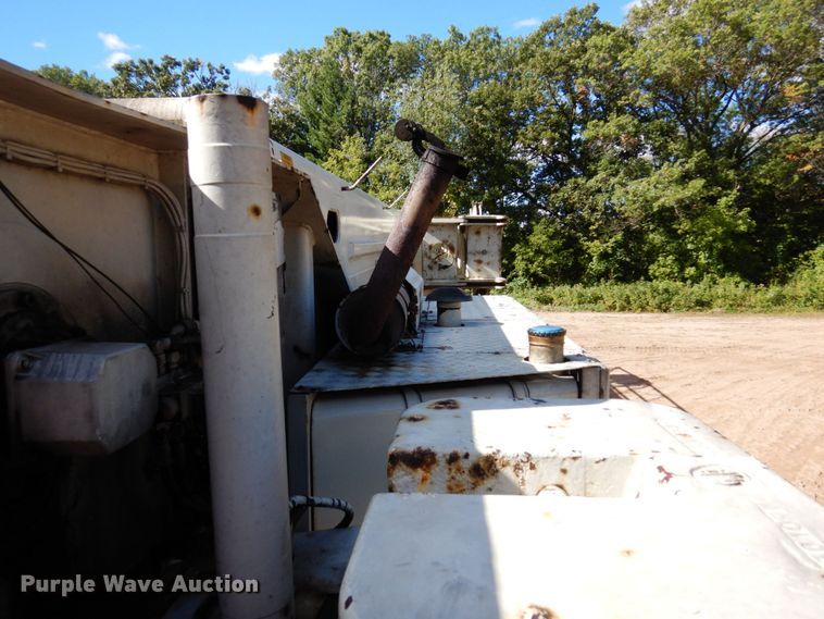 image for item DR0542 1992 Krupp KMK5110  crane