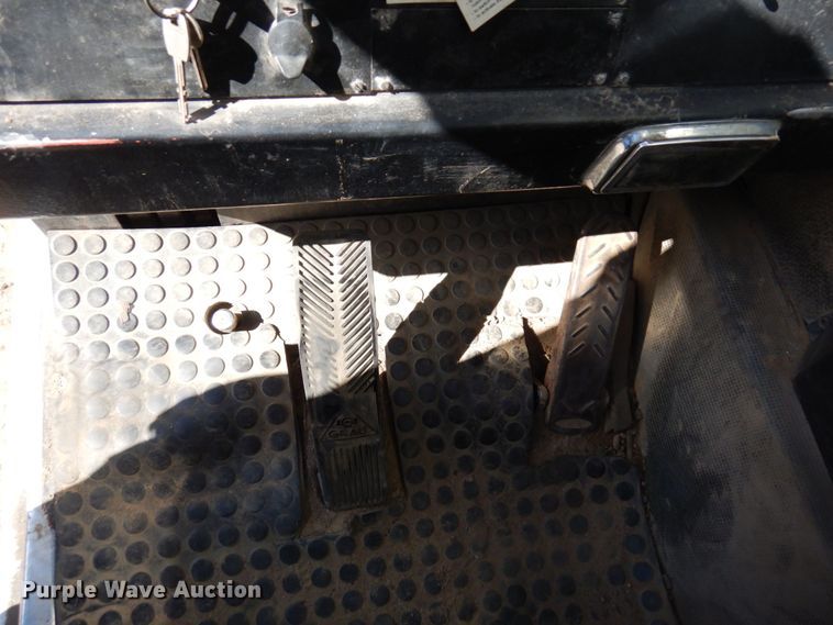 image for item DR0542 1992 Krupp KMK5110  crane