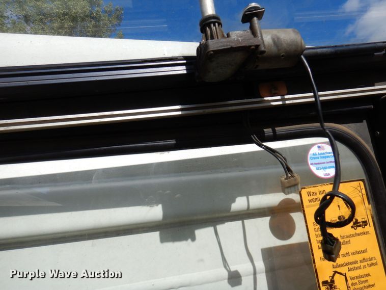 image for item DR0542 1992 Krupp KMK5110  crane