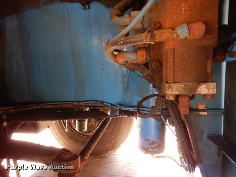 image for item DR0542 1992 Krupp KMK5110  crane