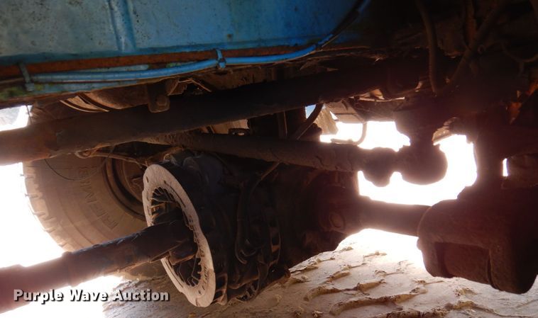 image for item DR0542 1992 Krupp KMK5110  crane