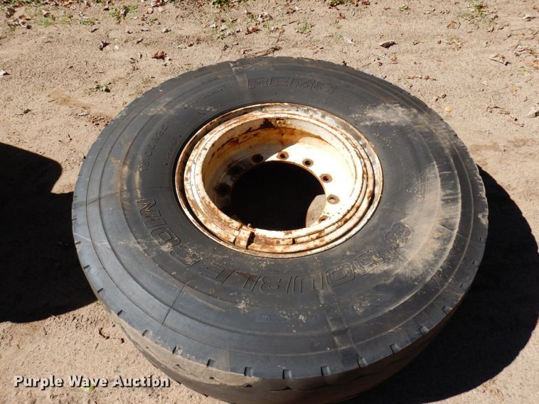 image for item DR0542 1992 Krupp KMK5110  crane