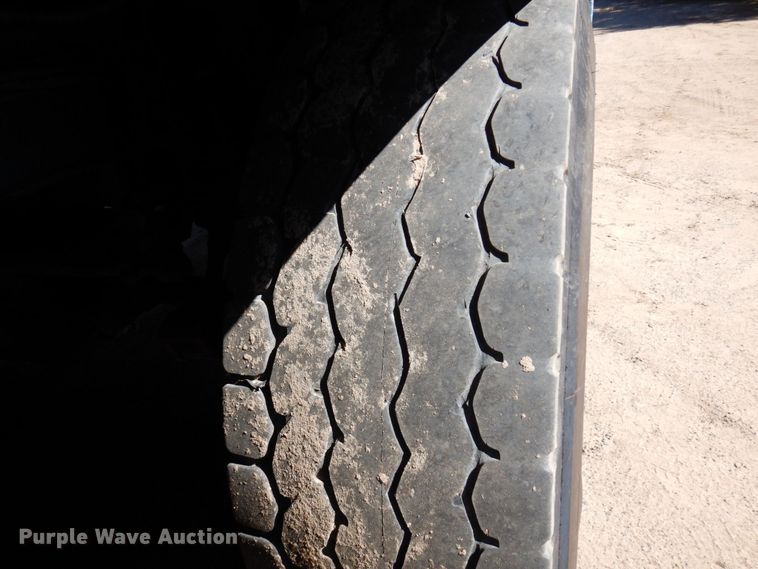 image for item DR0542 1992 Krupp KMK5110  crane