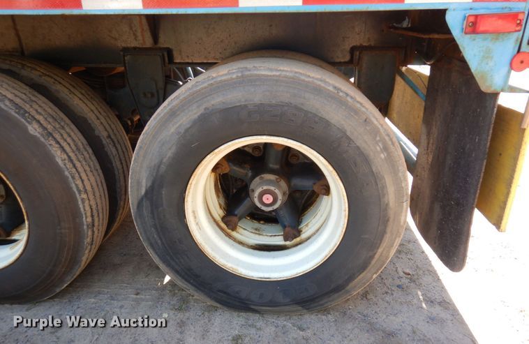 image for item DR0542 1992 Krupp KMK5110  crane