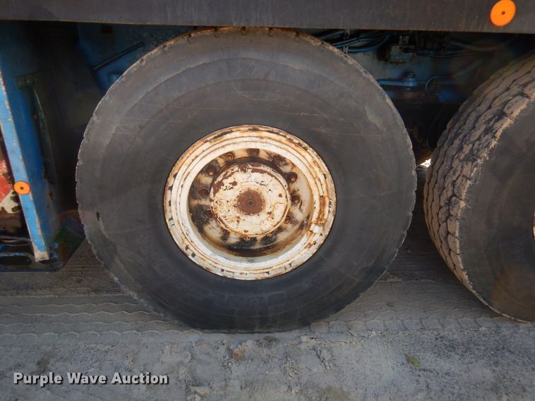 image for item DR0542 1992 Krupp KMK5110  crane