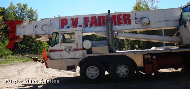 image for item DR0543 1981 Grove 8465G  crane