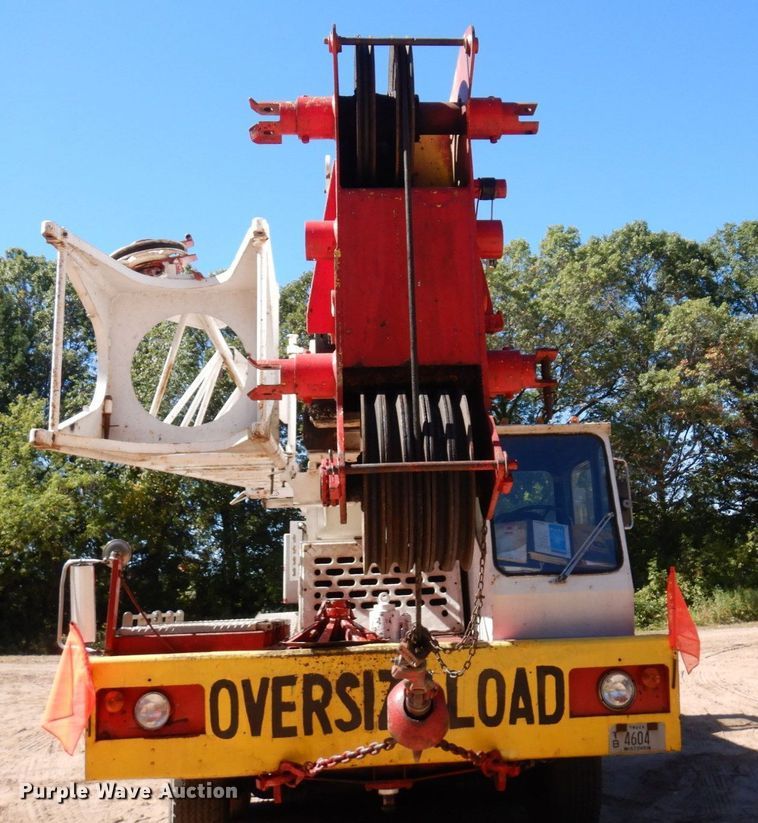 image for item DR0543 1981 Grove 8465G  crane