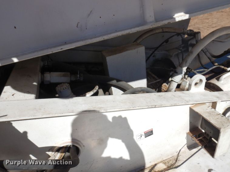 image for item DR0543 1981 Grove 8465G  crane