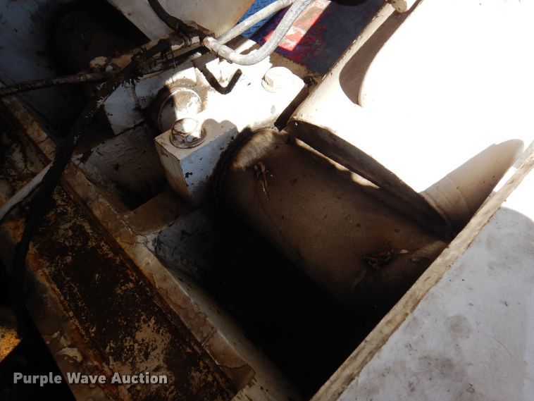 image for item DR0543 1981 Grove 8465G  crane