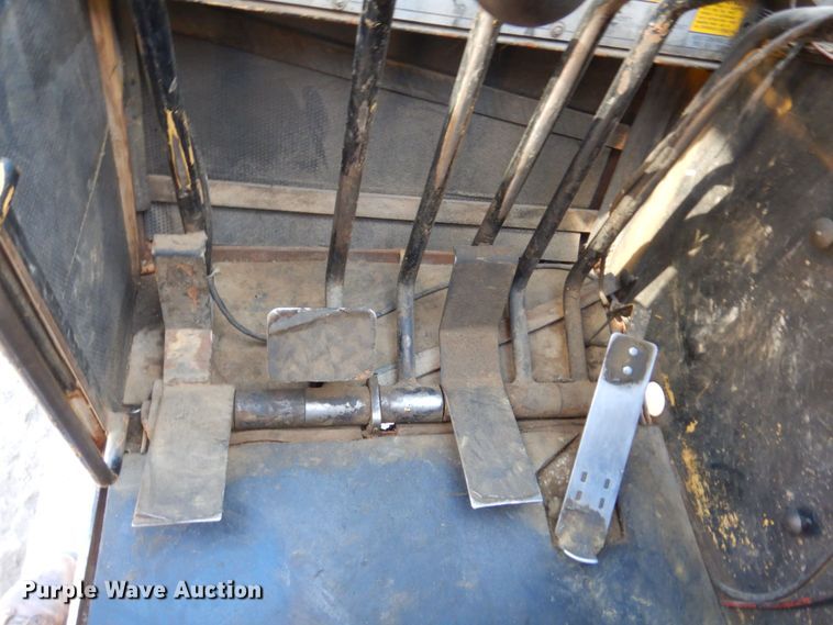 image for item DR0543 1981 Grove 8465G  crane