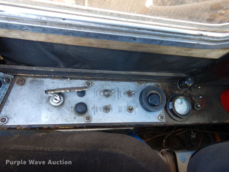 image for item DR0543 1981 Grove 8465G  crane