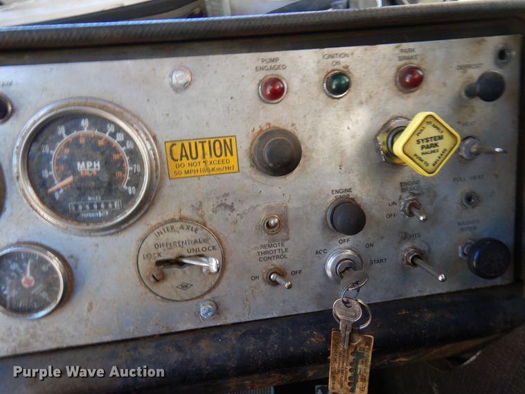 image for item DR0543 1981 Grove 8465G  crane