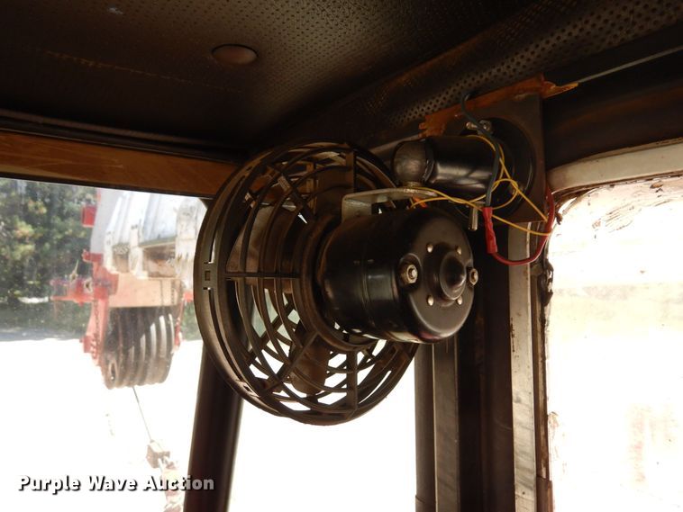 image for item DR0543 1981 Grove 8465G  crane