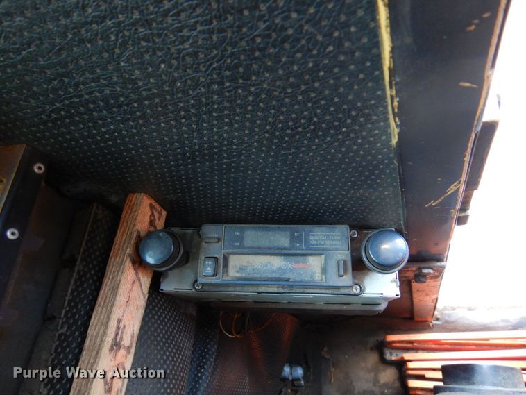 image for item DR0543 1981 Grove 8465G  crane