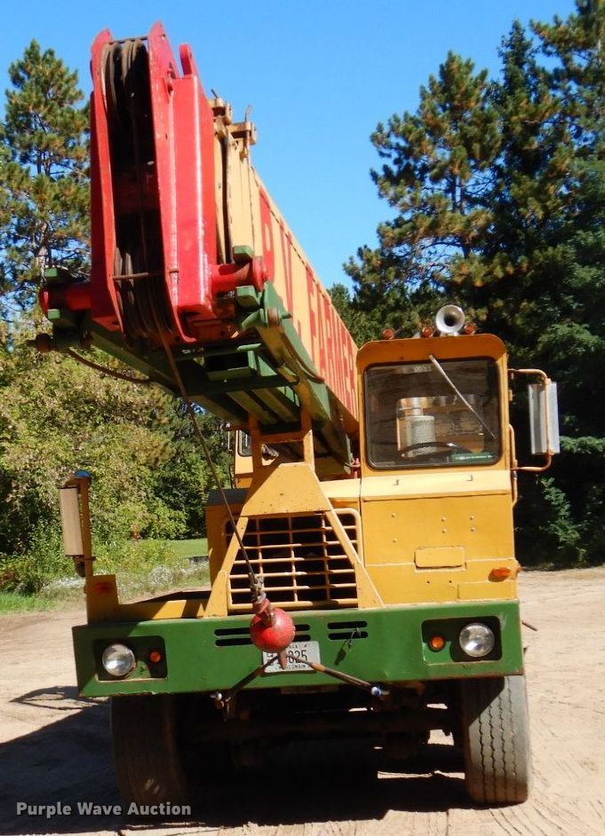 image for item DR0544 1977 Bucyrus 30-XC  crane