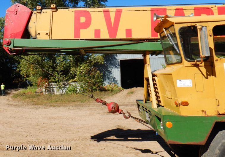 image for item DR0544 1977 Bucyrus 30-XC  crane