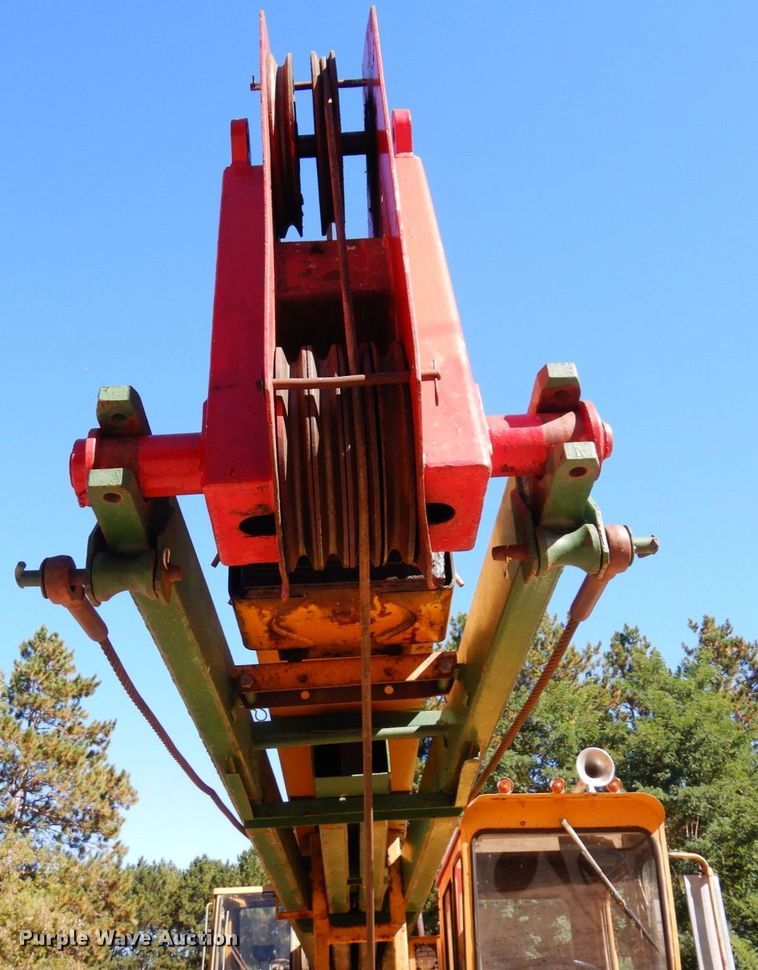 image for item DR0544 1977 Bucyrus 30-XC  crane