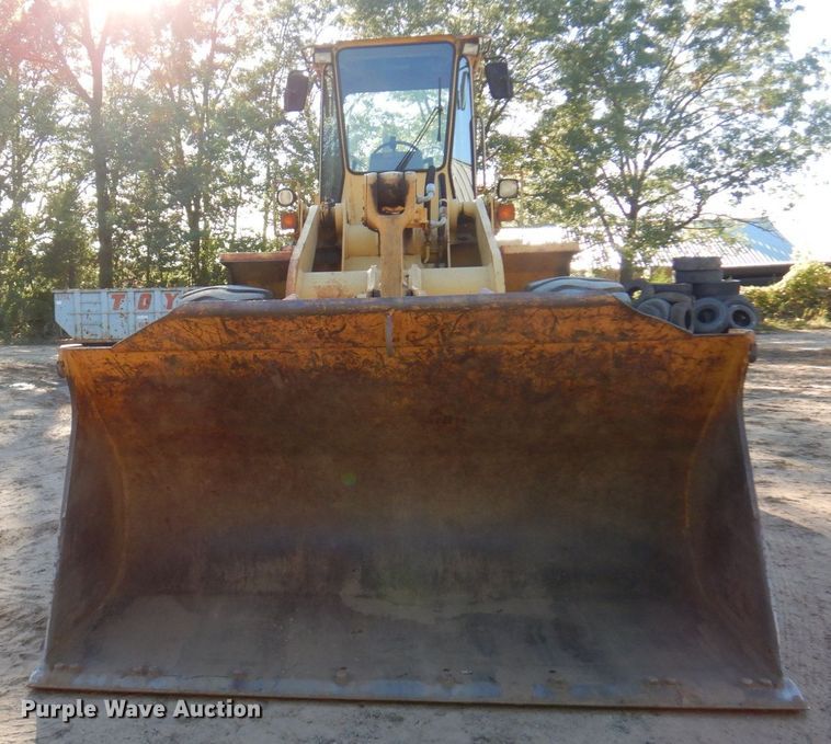 image for item DR0545 1994 John Deere 644G  wheel loader