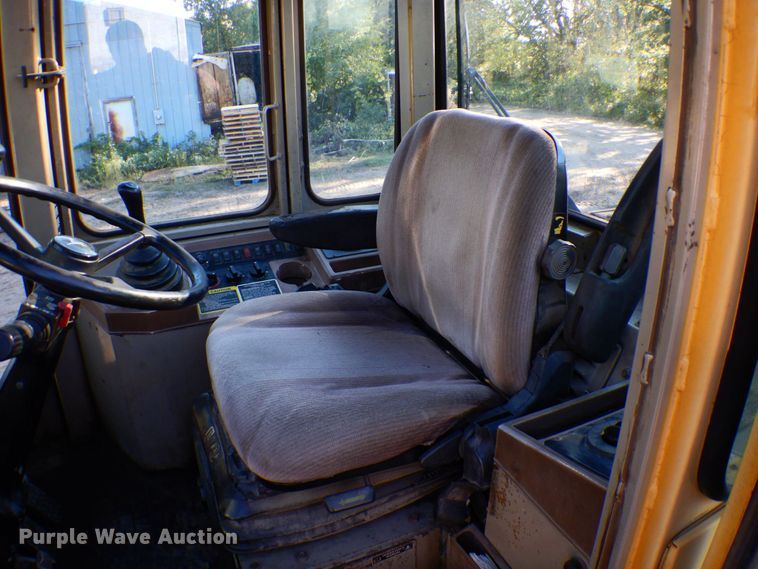 image for item DR0545 1994 John Deere 644G  wheel loader