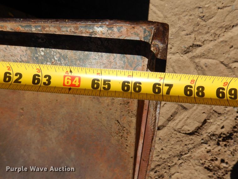 image for item DR0546 1989 Bobcat 843  skid steer loader