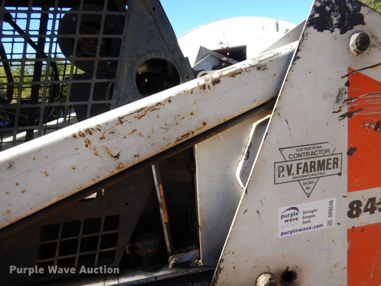 image for item DR0546 1989 Bobcat 843  skid steer loader