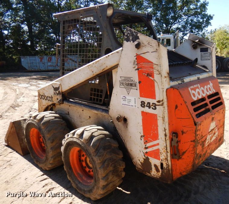 image for item DR0546 1989 Bobcat 843  skid steer loader