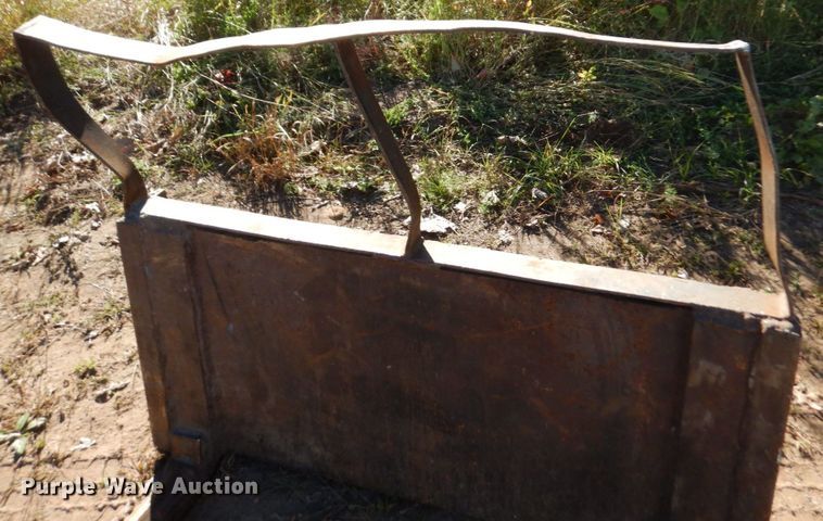 image for item DR0546 1989 Bobcat 843  skid steer loader