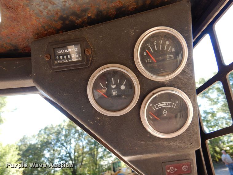 image for item DR0546 1989 Bobcat 843  skid steer loader