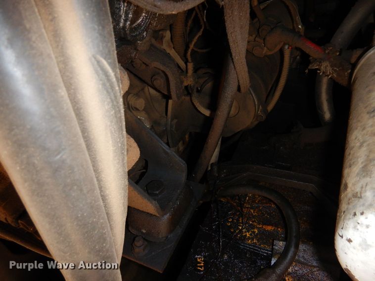 image for item DR0546 1989 Bobcat 843  skid steer loader