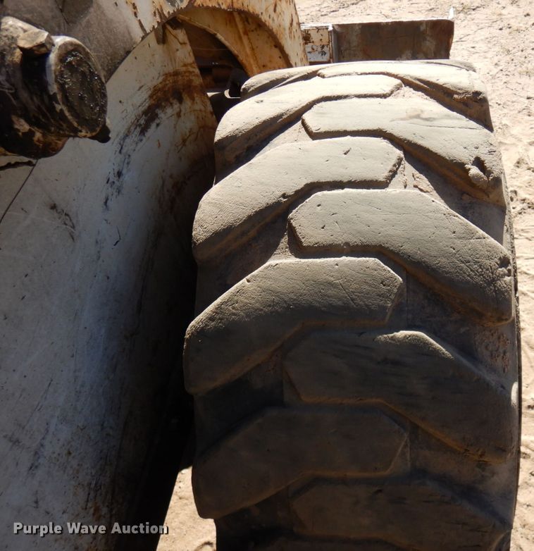 image for item DR0546 1989 Bobcat 843  skid steer loader