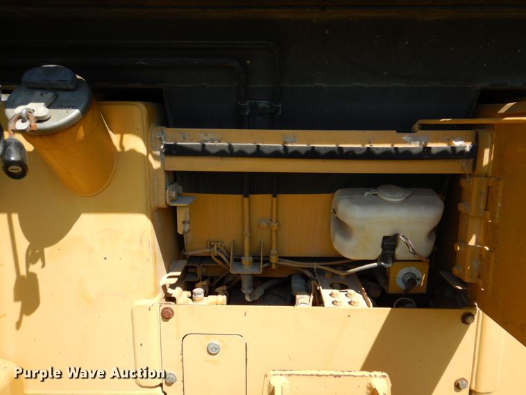 image for item DR2034 2001 Caterpillar 939C  track loader