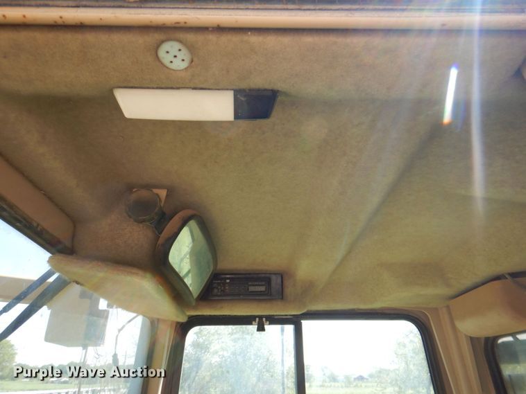 image for item DR2034 2001 Caterpillar 939C  track loader