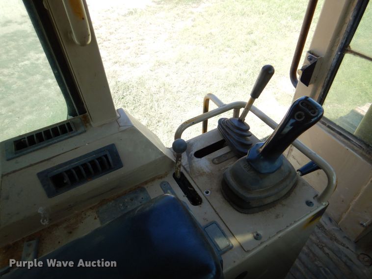 image for item DR2034 2001 Caterpillar 939C  track loader