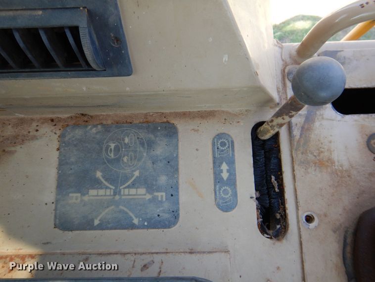 image for item DR2034 2001 Caterpillar 939C  track loader