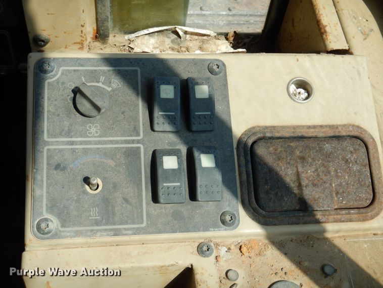 image for item DR2034 2001 Caterpillar 939C  track loader