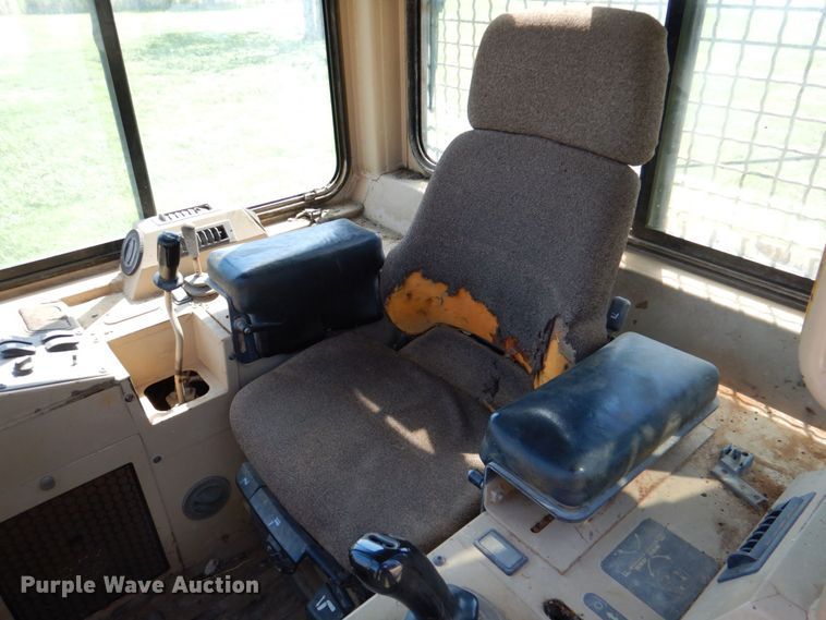 image for item DR2034 2001 Caterpillar 939C  track loader